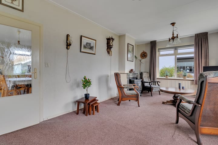 Photo 6 of Stationsweg 9