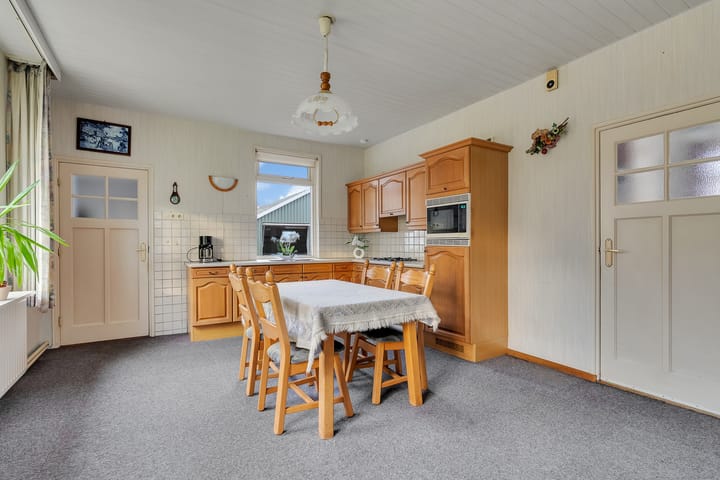 Photo 7 of Stationsweg 9