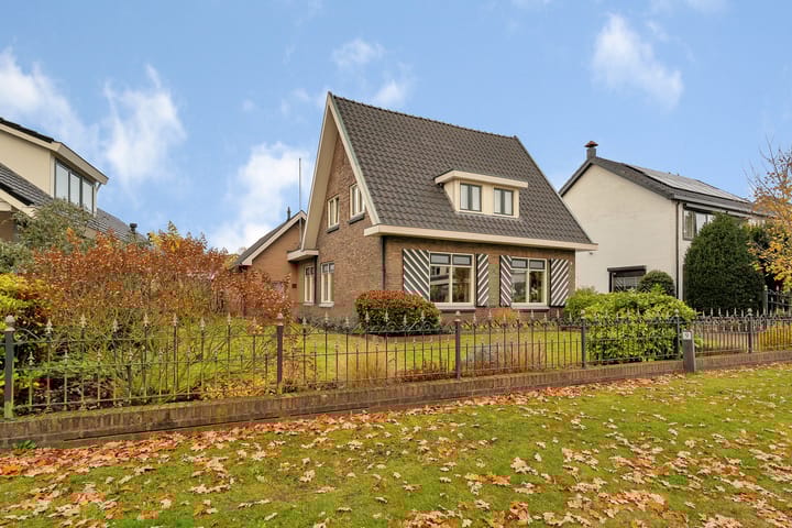 Photo 30 of Stationsweg 9