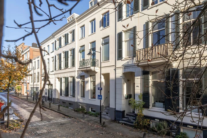 Photo 8 of Driekoningenstraat 15