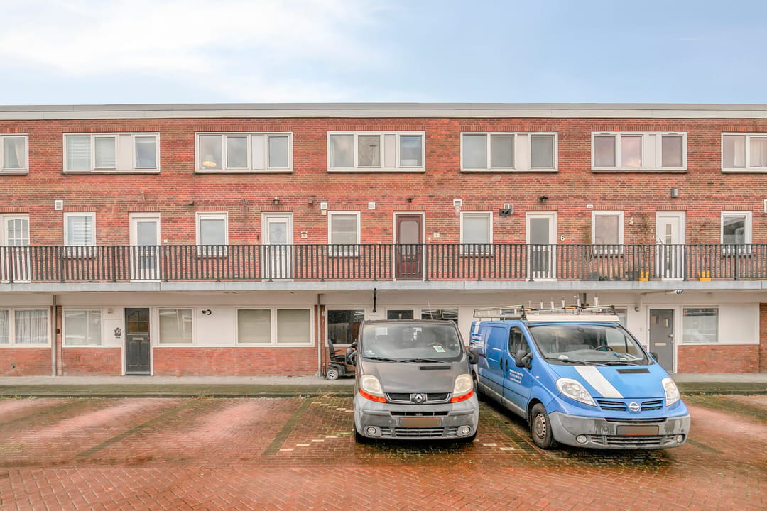 Photo 1 of Eksterstraat 8