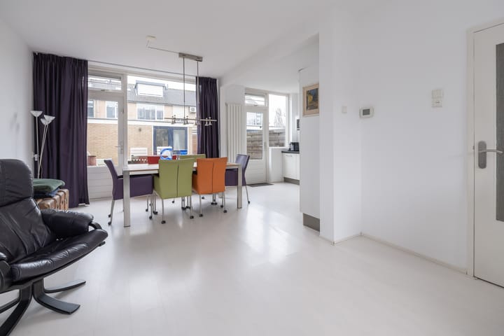 Foto 9 van Calvijnhof 11