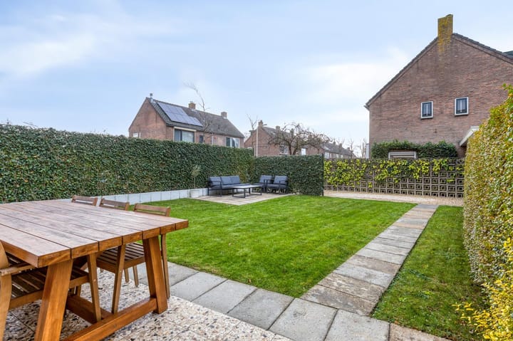 Foto 32 van Margrietstraat 15