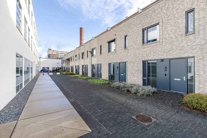 Photo 2 of Nedinscoplein 27