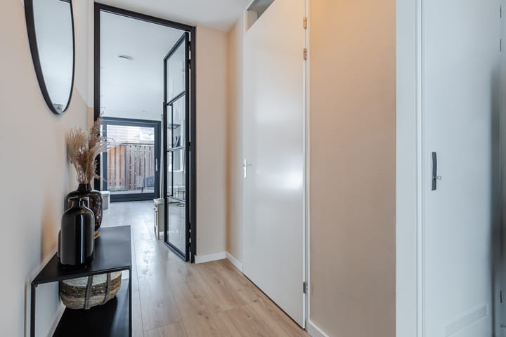 Photo 6 of Nedinscoplein 27