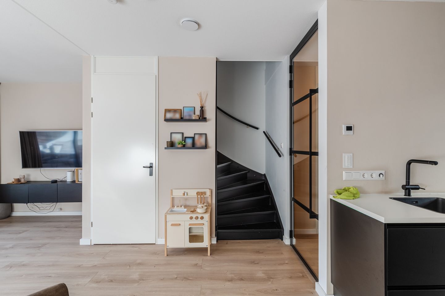 Foto 14 van Nedinscoplein 27