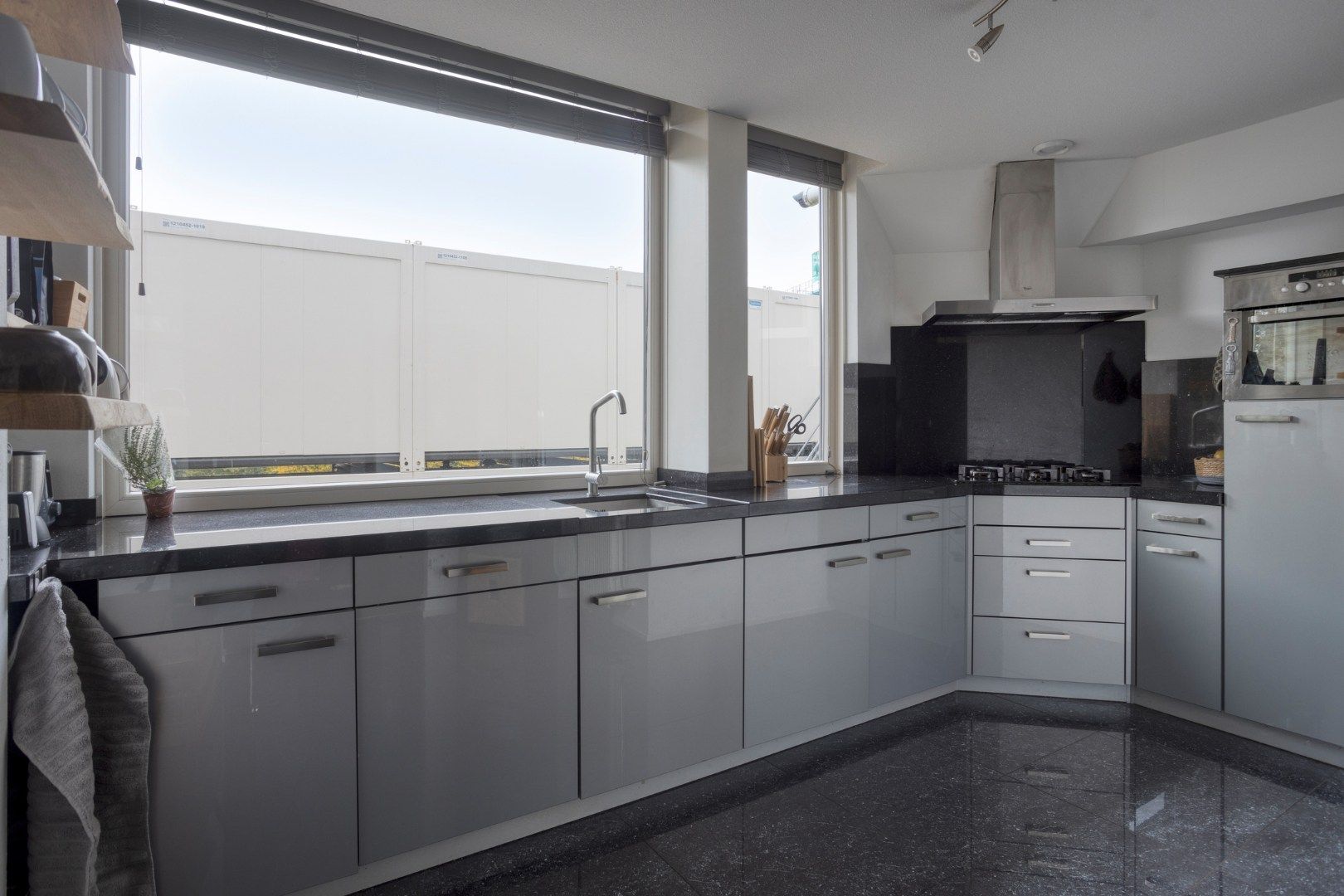 Foto 21 van Burg. Hustinxstraat 40