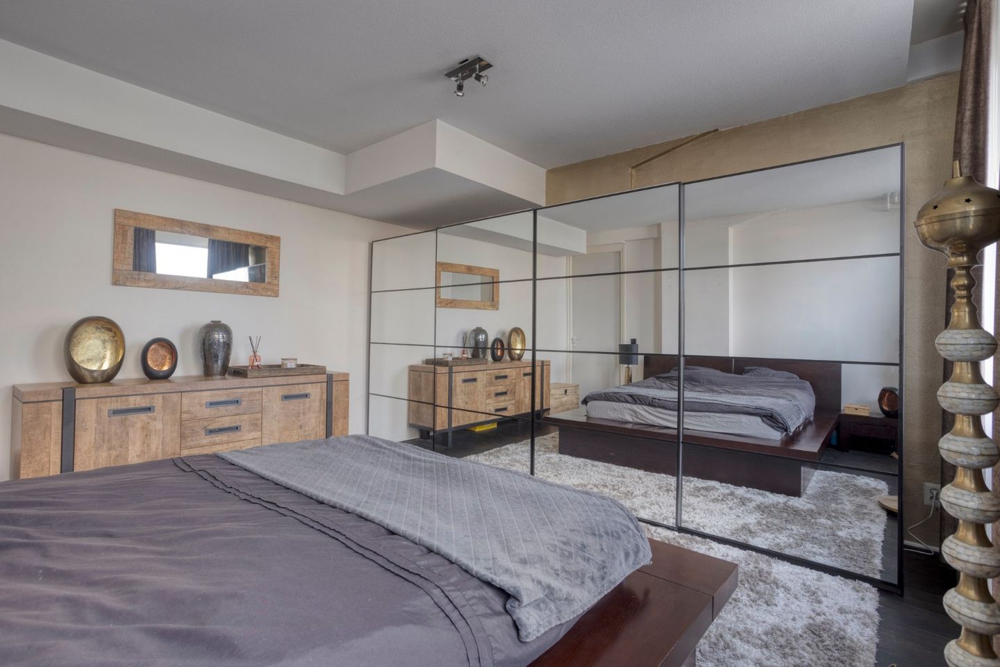 Foto 25 van Burg. Hustinxstraat 40