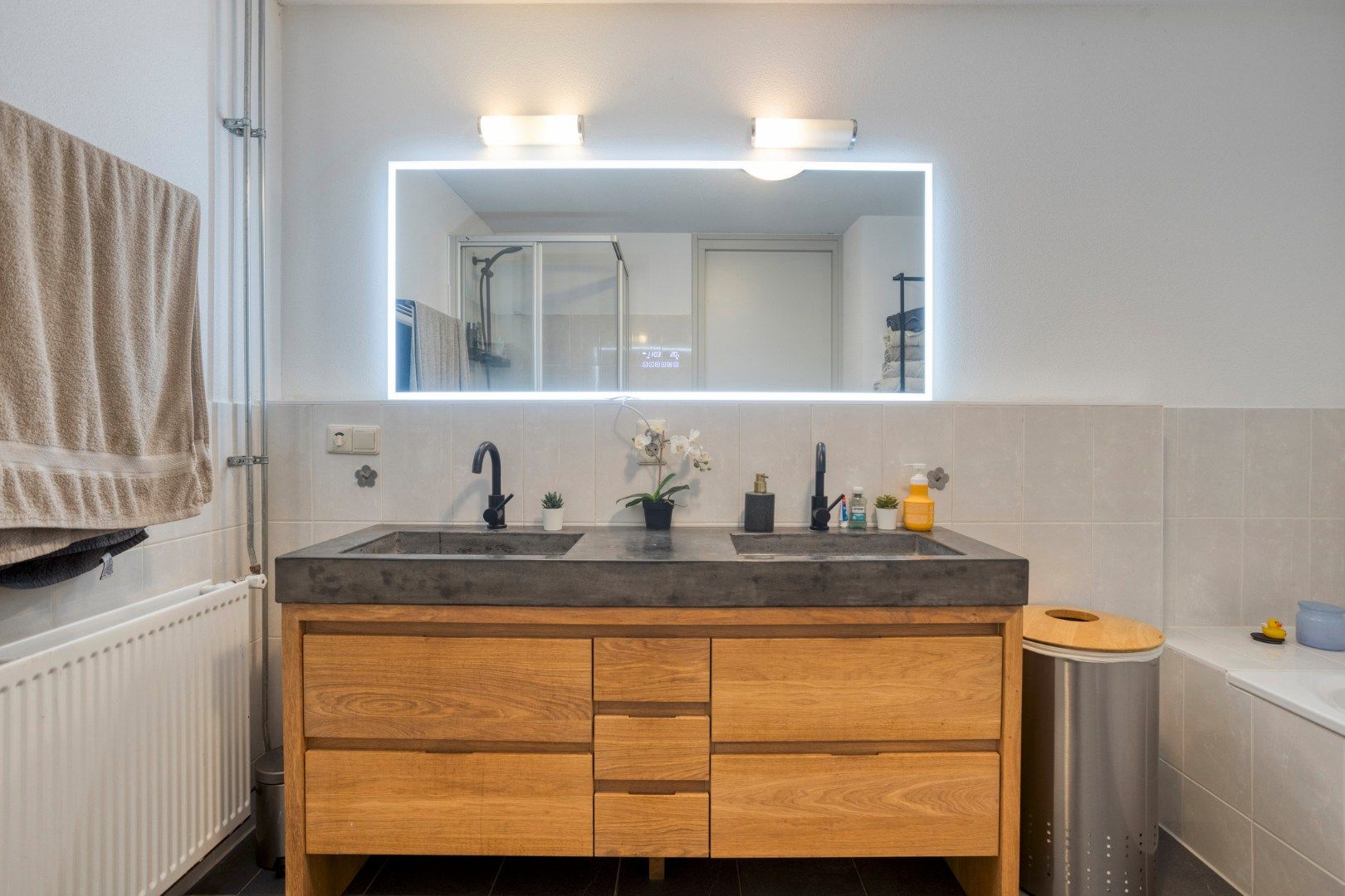 Foto 27 van Burg. Hustinxstraat 40