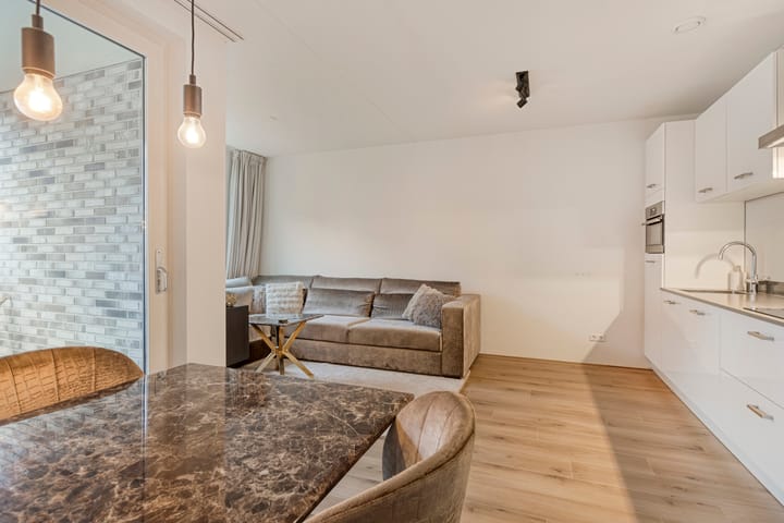 Photo 12 of Singelbuurt 70