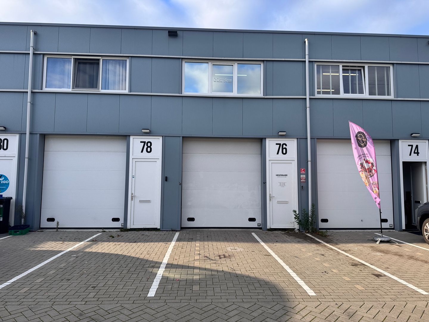 View photo 1 of Zandzuigerstraat 76