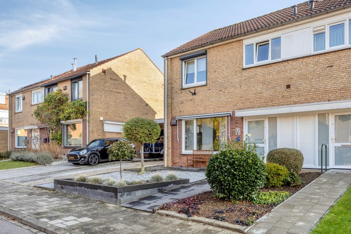 Photo 6 of Burgemeester Kleutersstraat 8