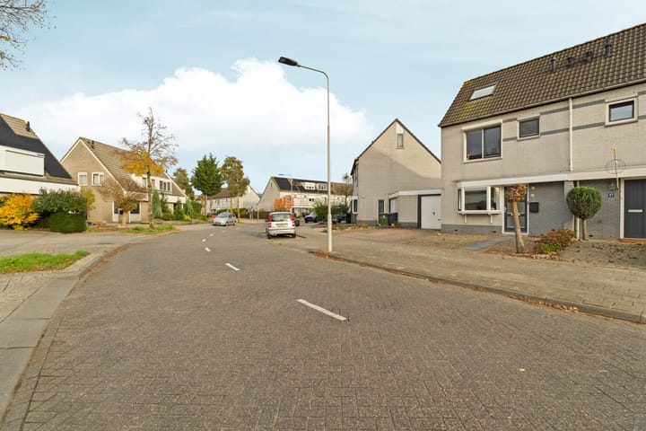 Foto 25 van Mr. P.J. Oudsingel 45