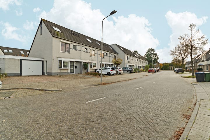 Foto 26 van Mr. P.J. Oudsingel 45