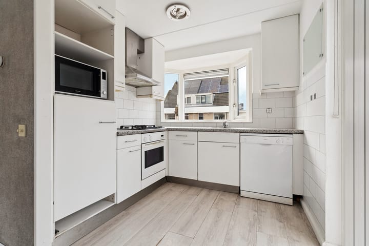 Photo 3 of Mr. P.J. Oudsingel 45