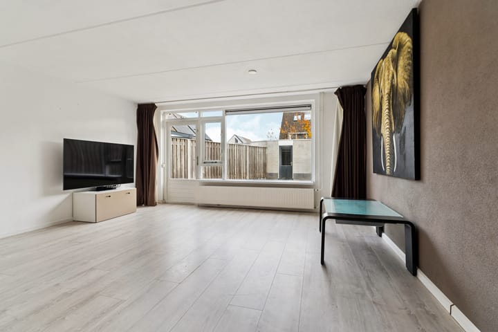 Photo 2 of Mr. P.J. Oudsingel 45