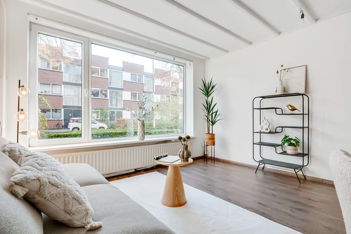 Foto 12 van Barnsteenlaan 35