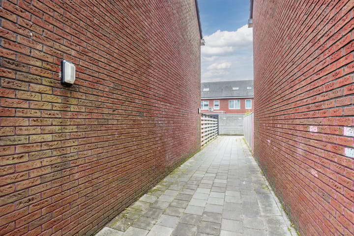 Photo 47 of Nijerwalstraat 59