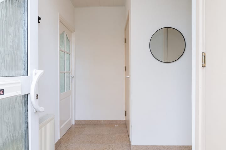 Photo 4 of Cluysenaerstraat 11