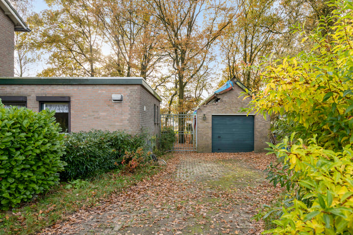 Photo 37 of Knikkerdorpweg 2