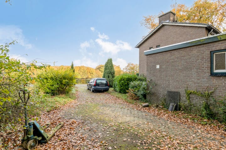 Photo 39 of Knikkerdorpweg 2