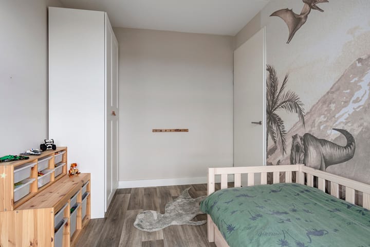 Photo 31 of Meikers 15