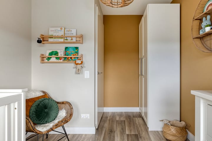 Photo 32 of Meikers 15