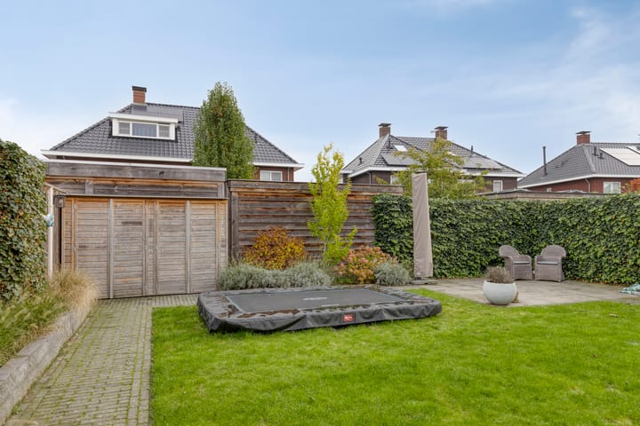 Photo 45 of Meikers 15