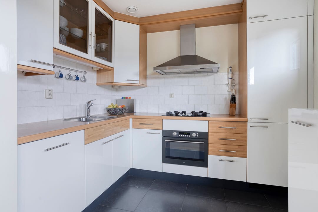 Photo 23 of Natalie Barneykade 32