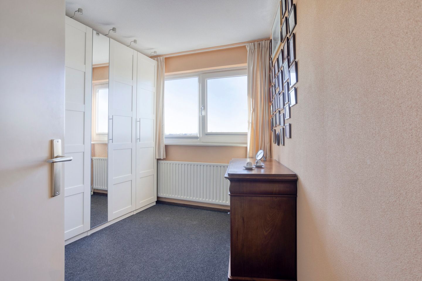 Photo 35 of Natalie Barneykade 32