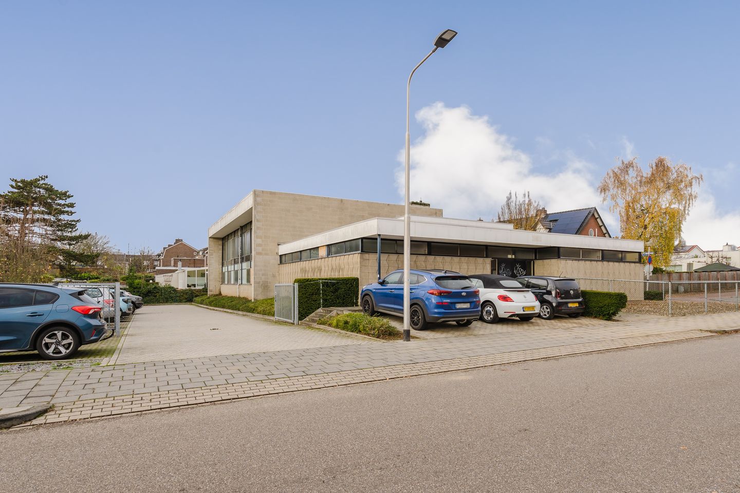 Bekijk foto 1 van Willem-Sophiaplein 5