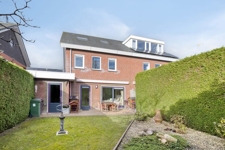 Photo 2 of Waterbies 9