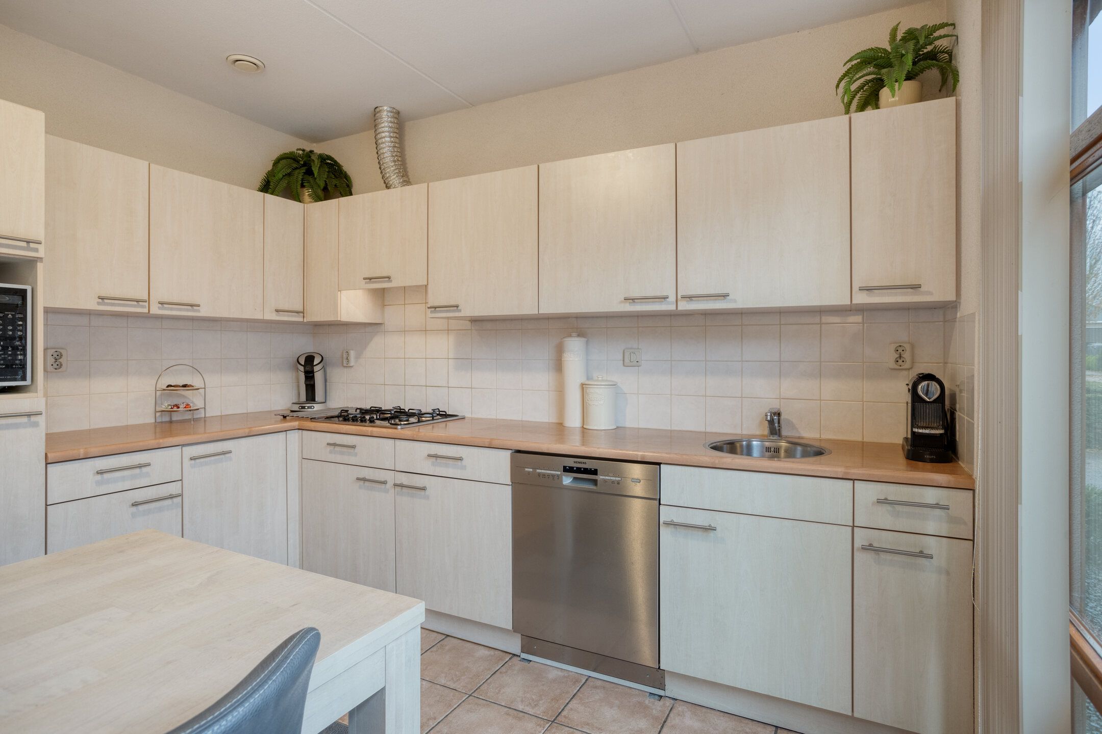 Foto 12 van Waterbies 9