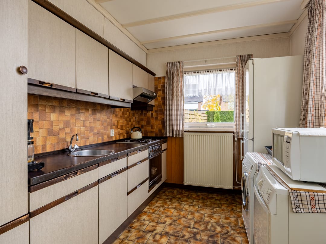 Photo 11 of Wentholtstraat 5