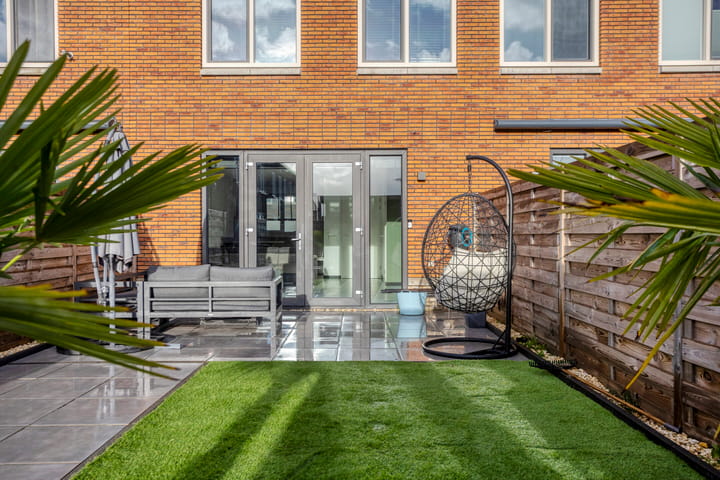 Photo 2 of Anna Maria van Schurmanlaan 30