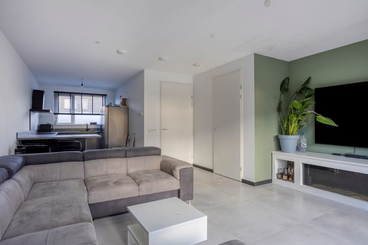 Photo 10 of Anna Maria van Schurmanlaan 30