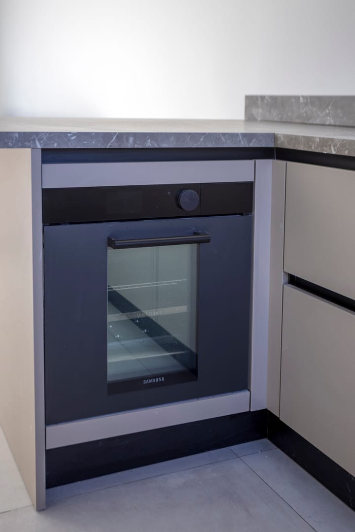 Photo 15 of Anna Maria van Schurmanlaan 30