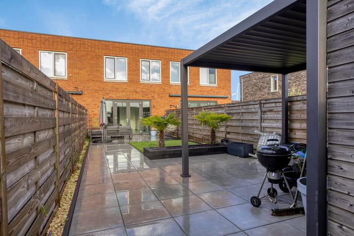 Photo 35 of Anna Maria van Schurmanlaan 30