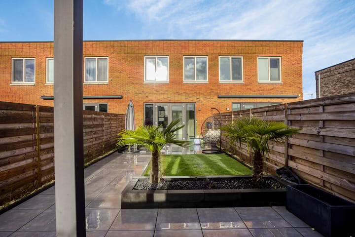 Photo 36 of Anna Maria van Schurmanlaan 30