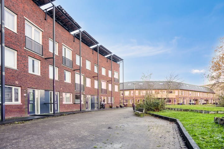 Photo 4 of James Cookroute 129