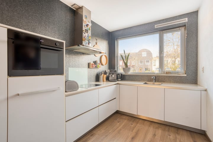 Photo 14 of James Cookroute 129