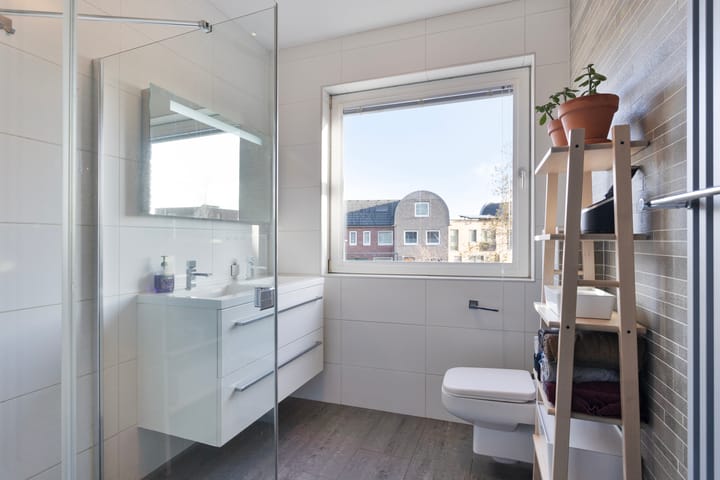 Photo 22 of James Cookroute 129