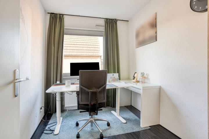 Photo 26 of James Cookroute 129