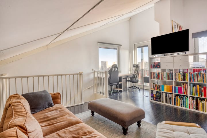 Photo 29 of James Cookroute 129