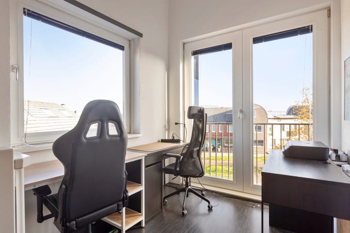 Photo 30 of James Cookroute 129