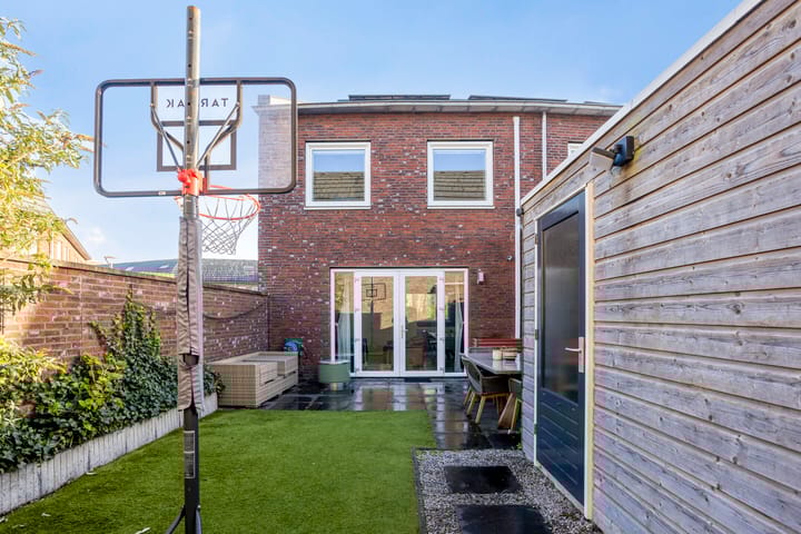 Photo 34 of James Cookroute 129