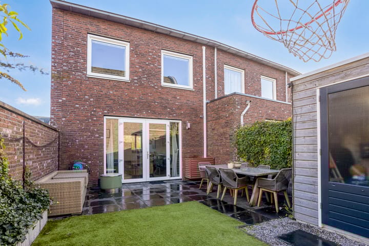 Photo 35 of James Cookroute 129