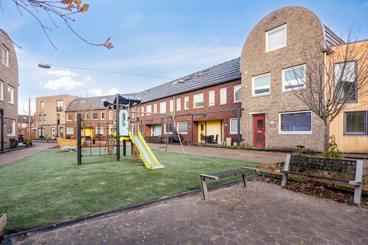 Photo 38 of James Cookroute 129