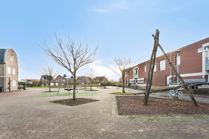 Photo 39 of James Cookroute 129