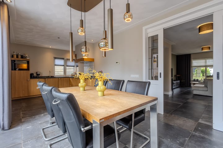 Photo 2 of Maternusstraat 14